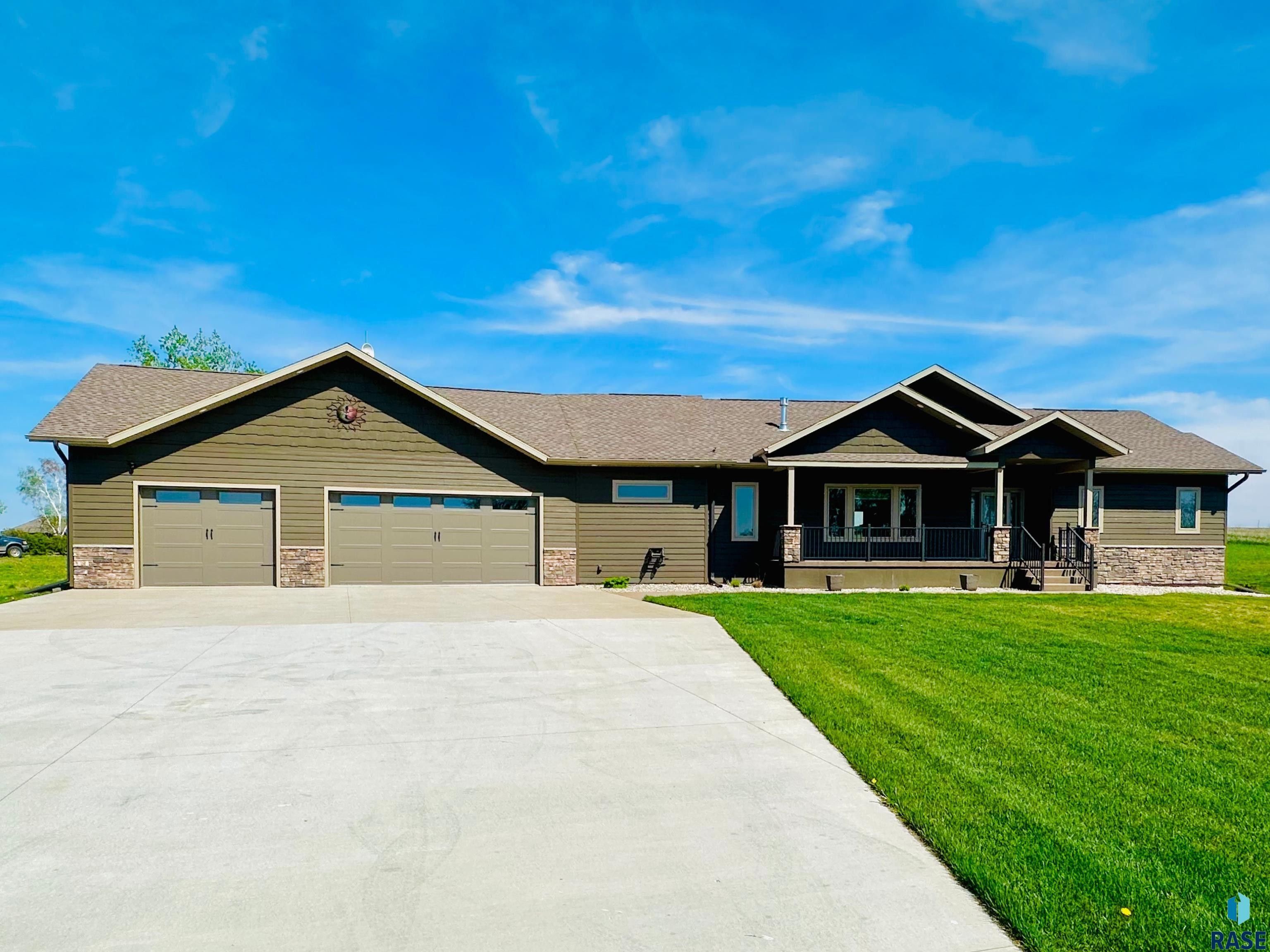 3.25 acres in Lake County, South Dakota