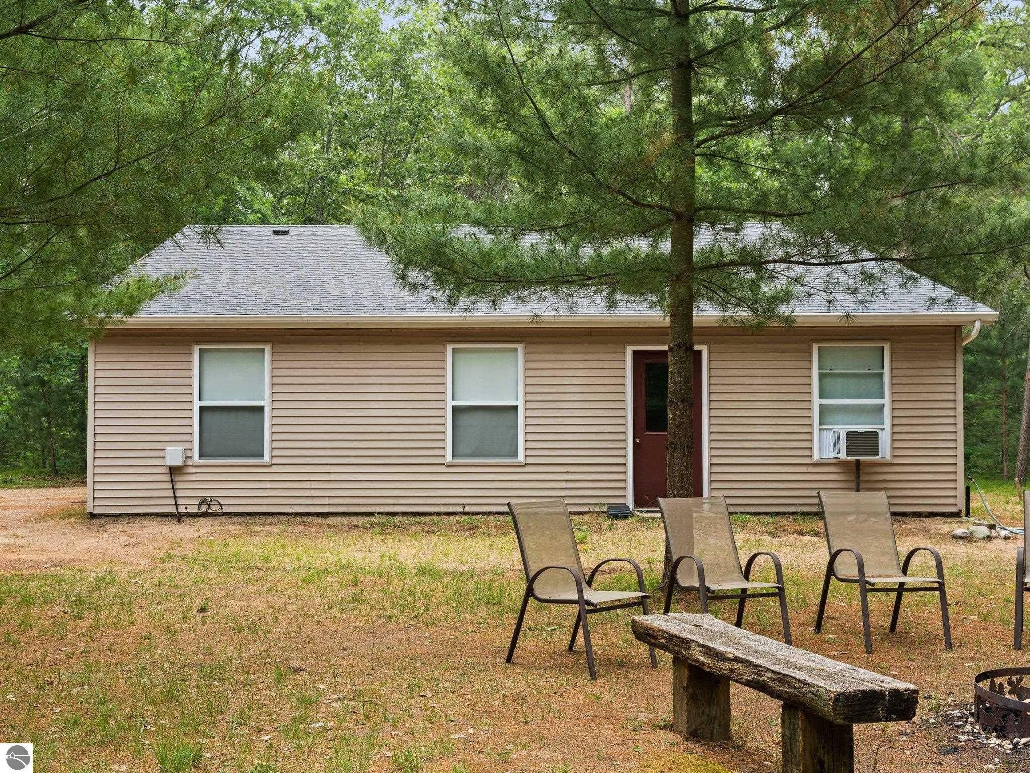 10 acres in Manistee County, Michigan