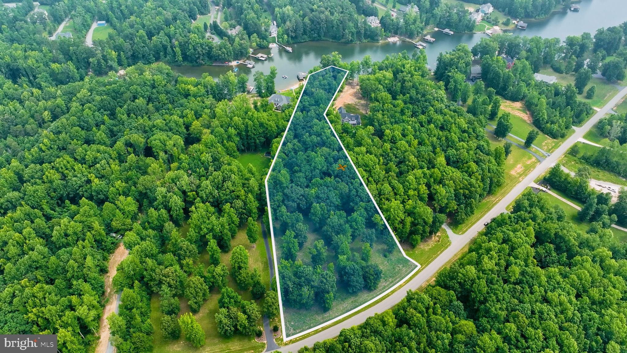 4.37 acres in Louisa County, Virginia