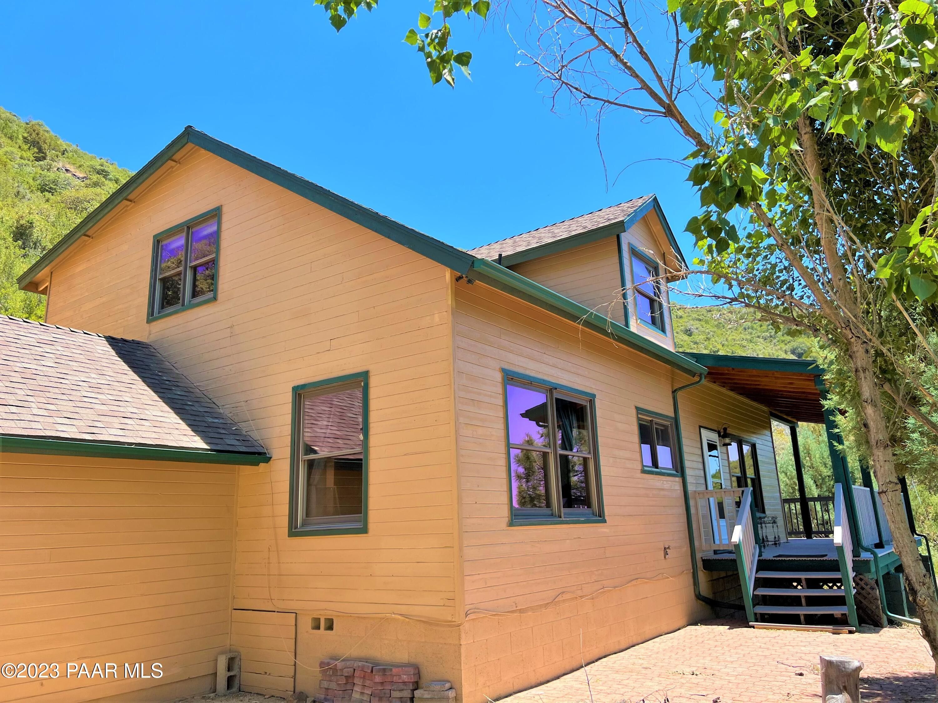 Contemporary,MultiLevel, Site Built Single Family Crown King, AZ