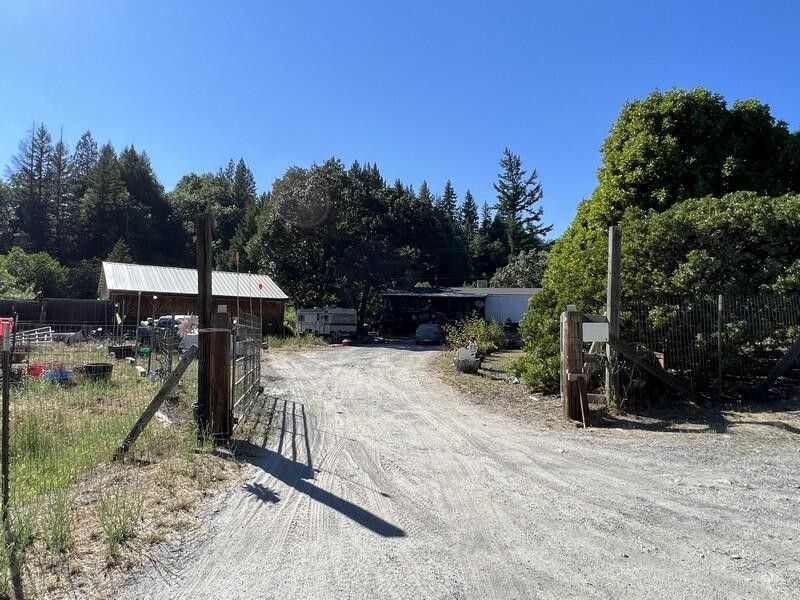 5.5 acres in Trinity County, California