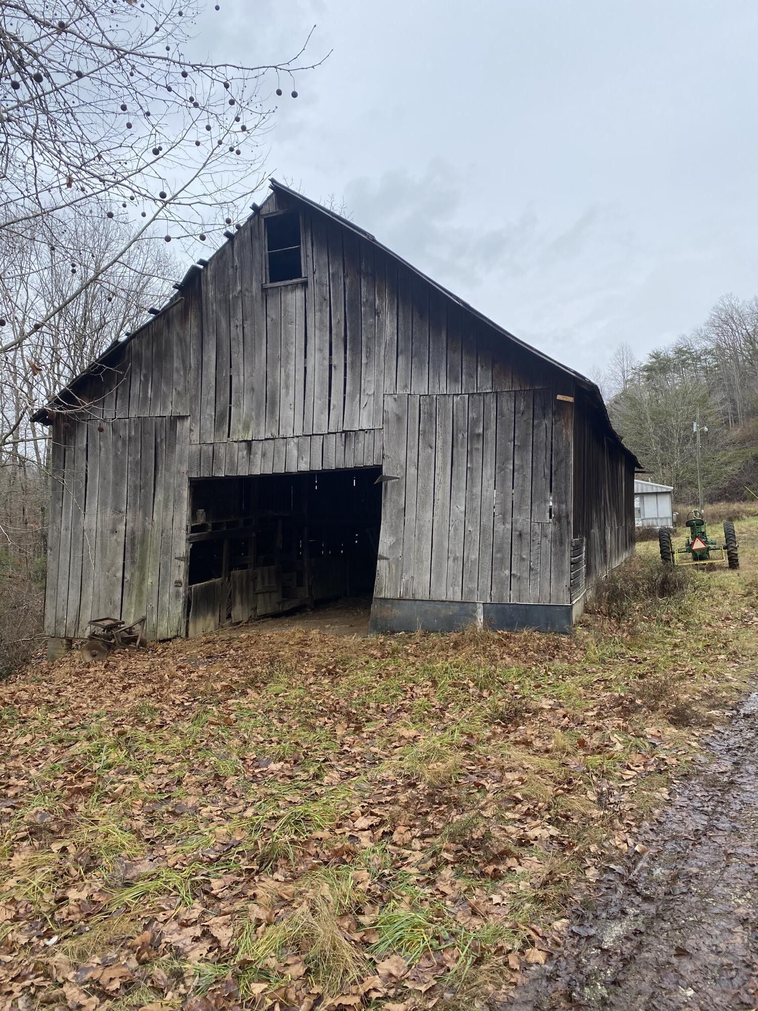 116 acres in Elliott County, Kentucky