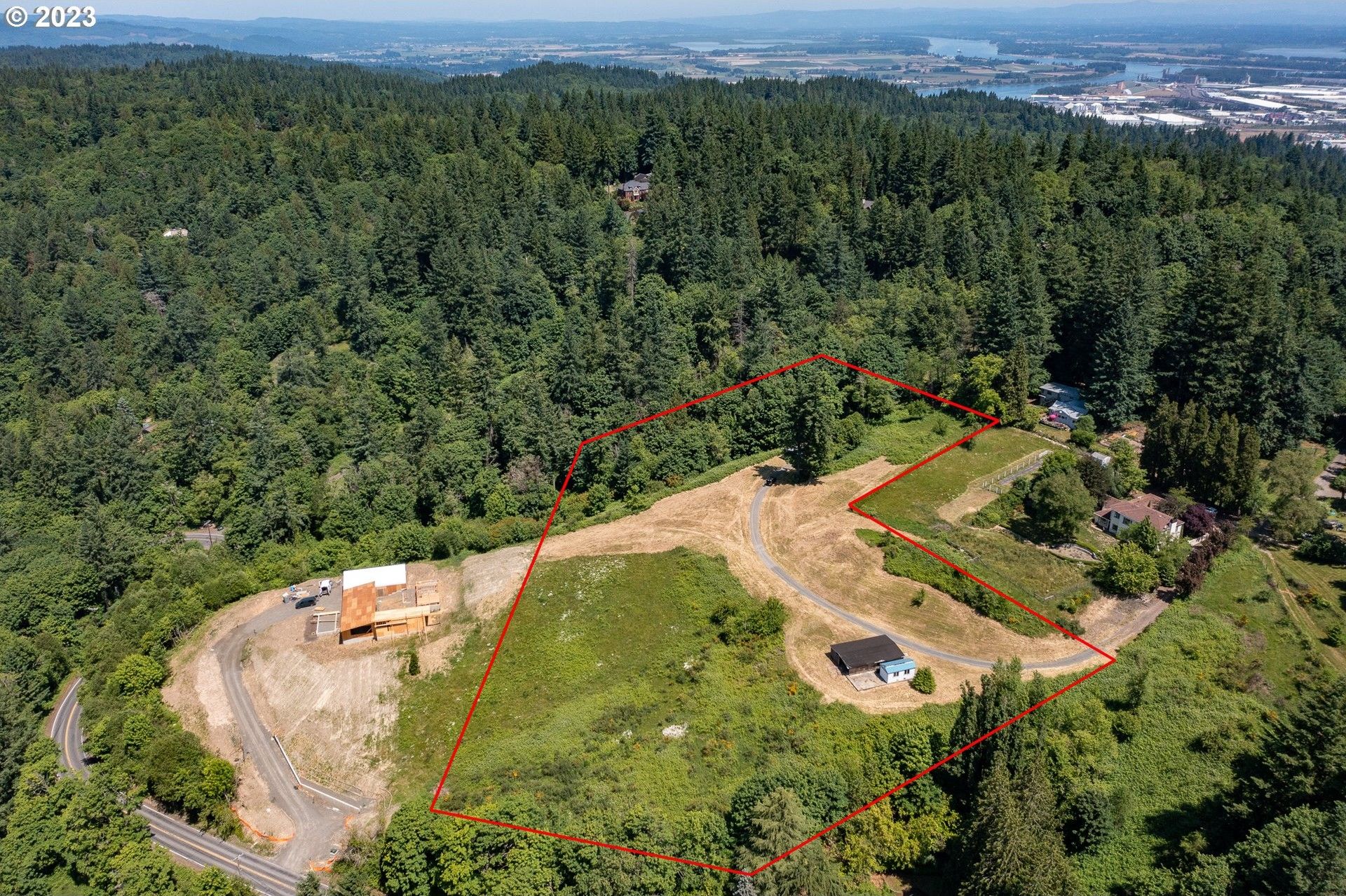 4.89 acres in Multnomah County, Oregon