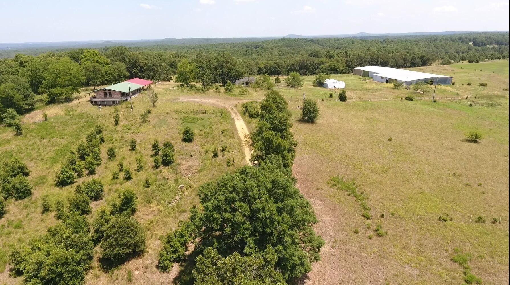 520 acres in Fulton County, Arkansas