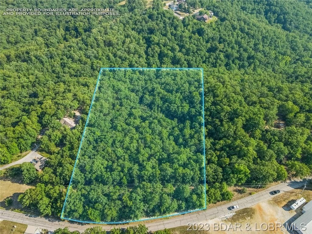 4 acres in Camden County, Missouri