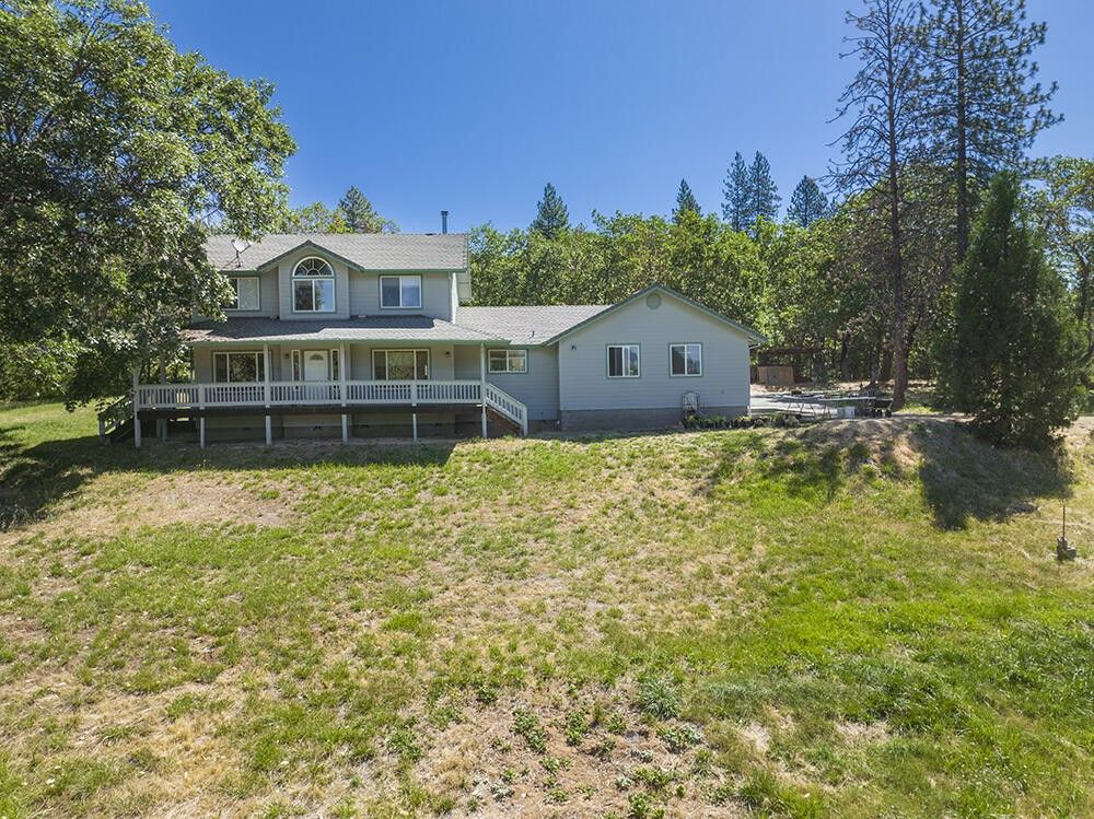 5 acres in Josephine County, Oregon