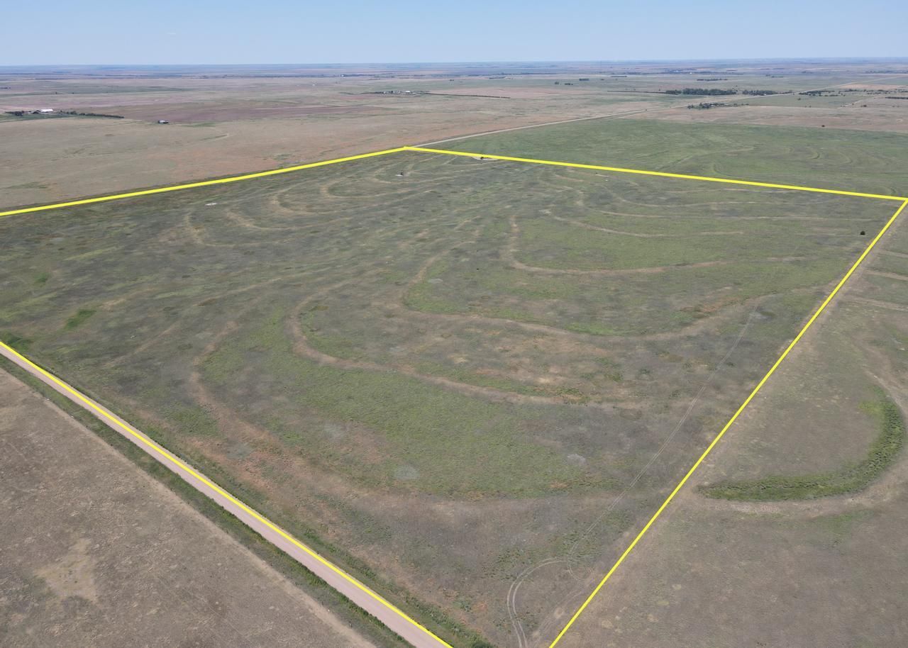155 acres in Hodgeman County, Kansas