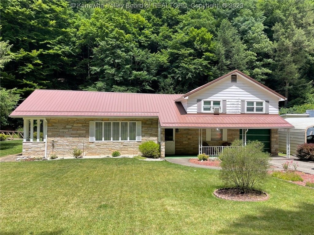 2.04 acres in Clay County, West Virginia