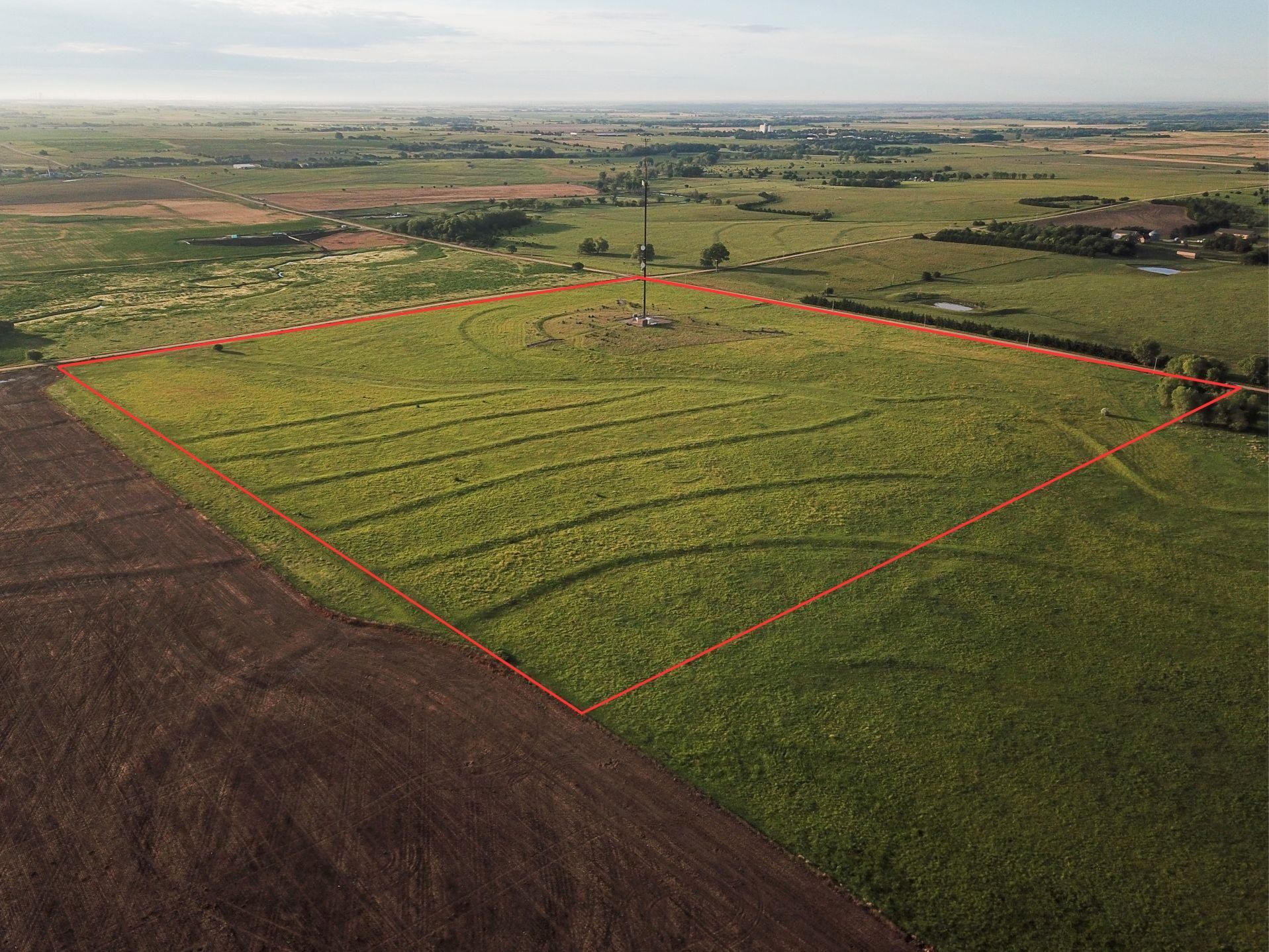 40 acres in Russell County, Kansas