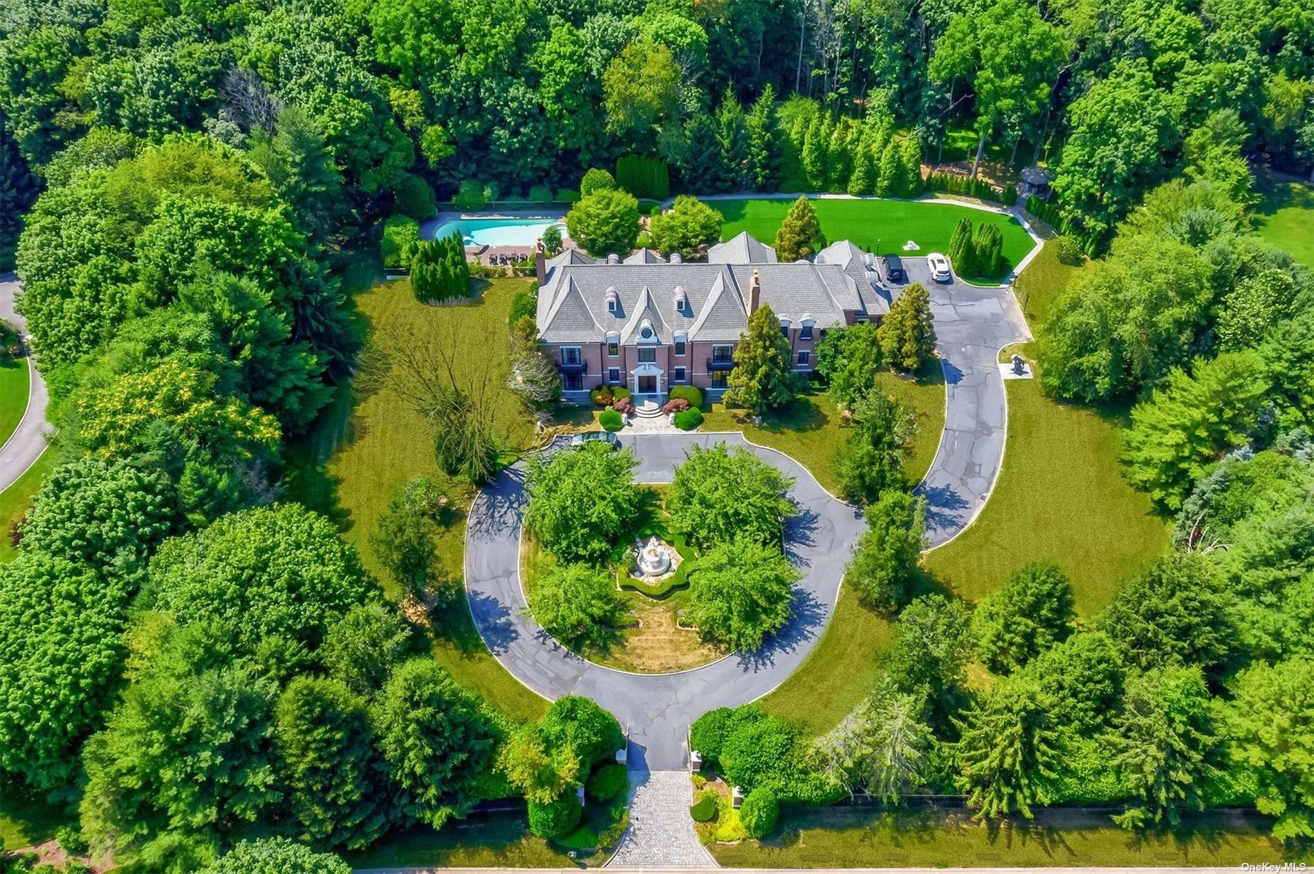 4 acres in Nassau County, New York