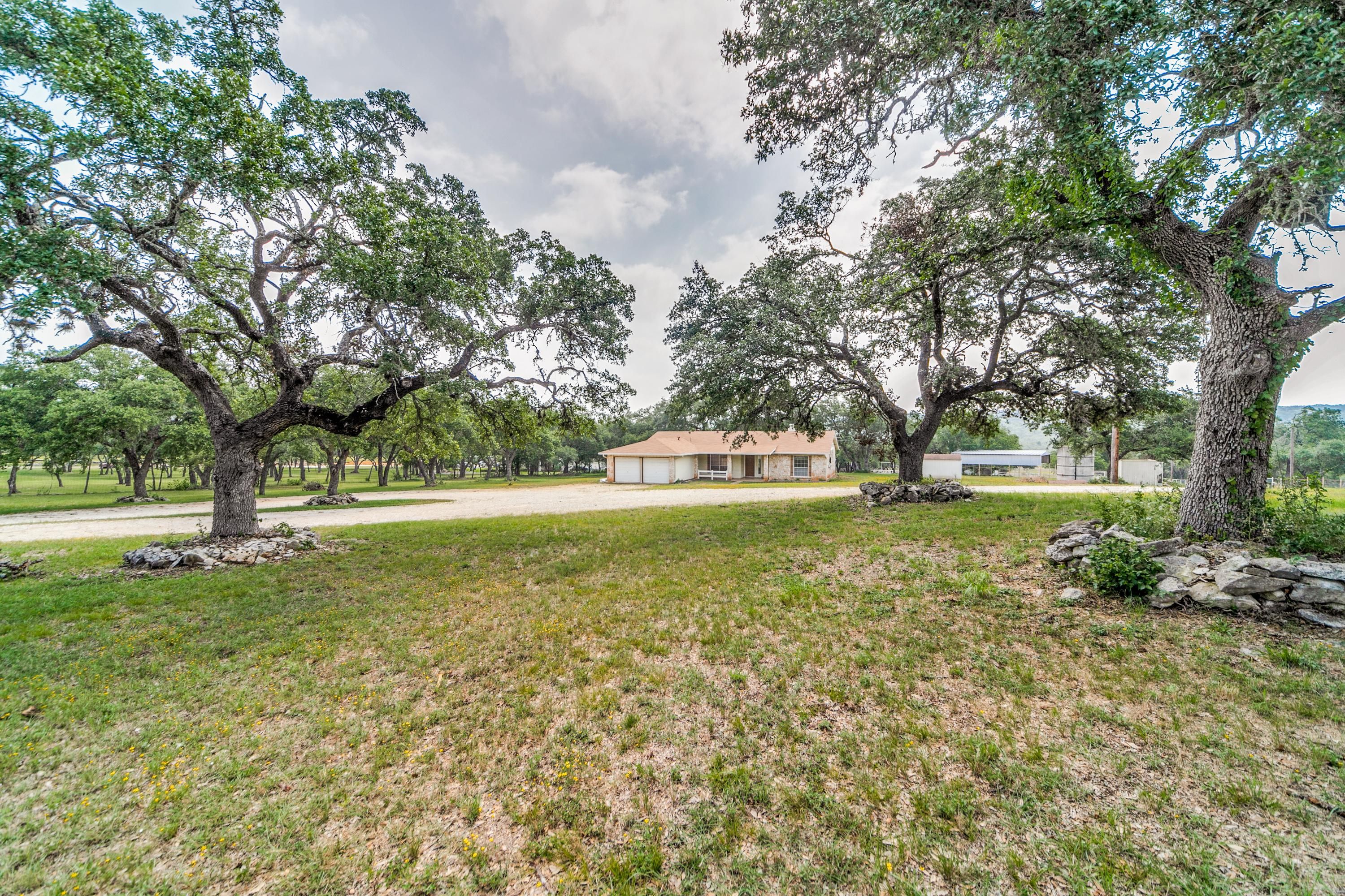 10 acres in Comal County, Texas