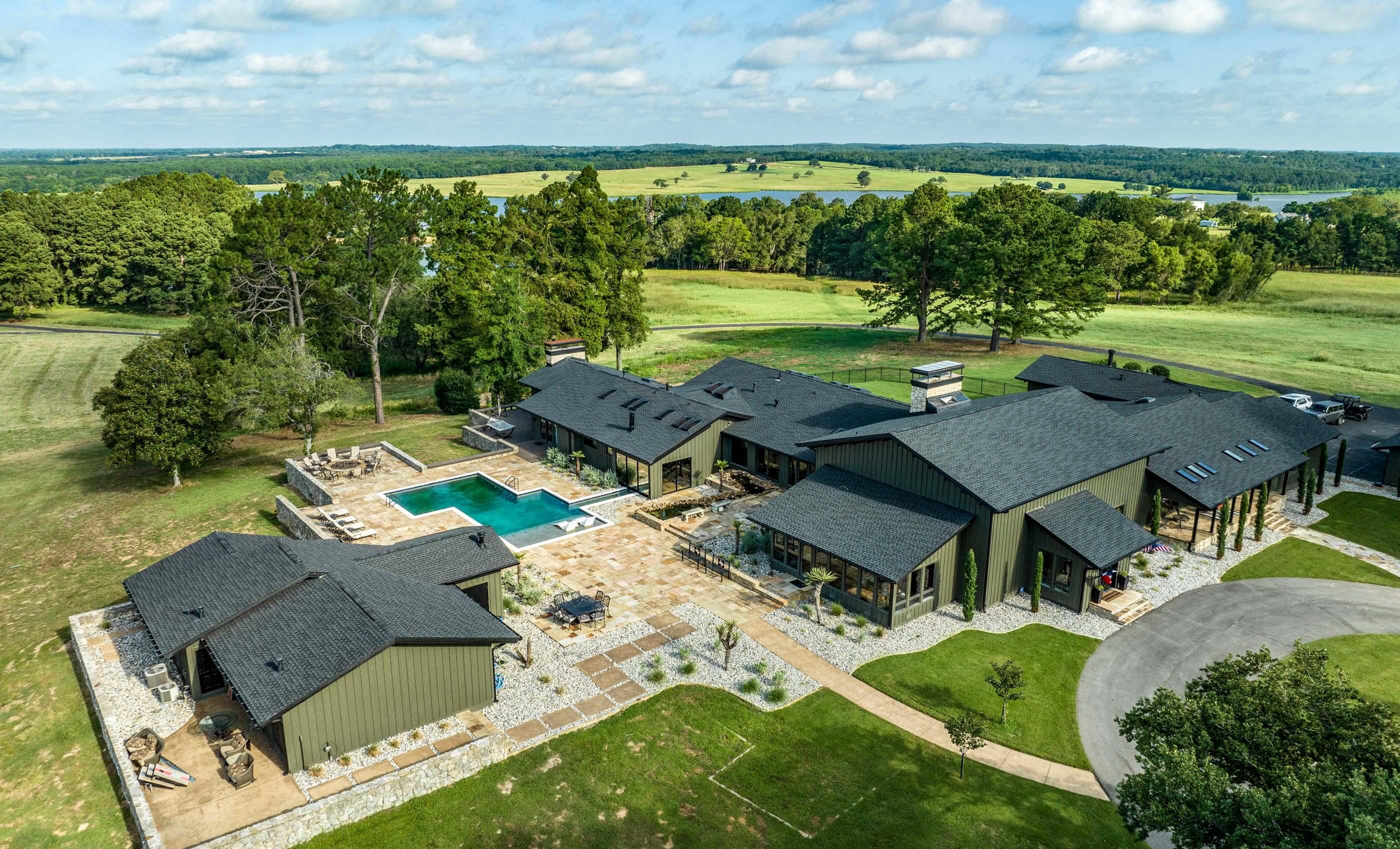 195 acres in Henderson County, Texas