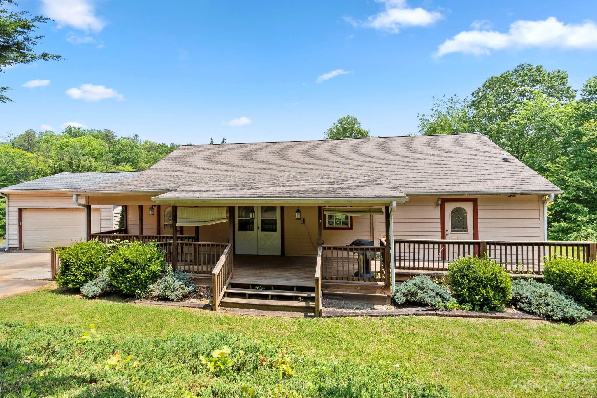 1.17 acres in Yancey County, North Carolina