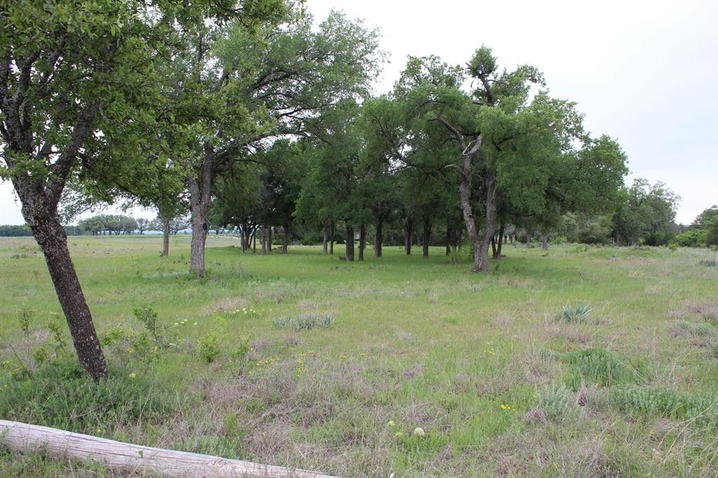 11.01 acres in Hamilton County, Texas