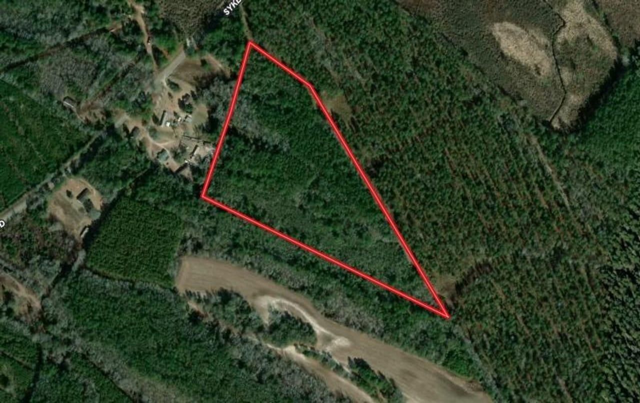 16 acres in Pender County, North Carolina