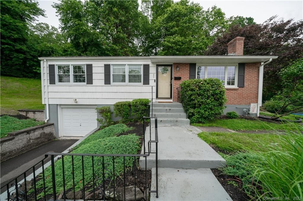 0.44 acres in Hartford County, Connecticut