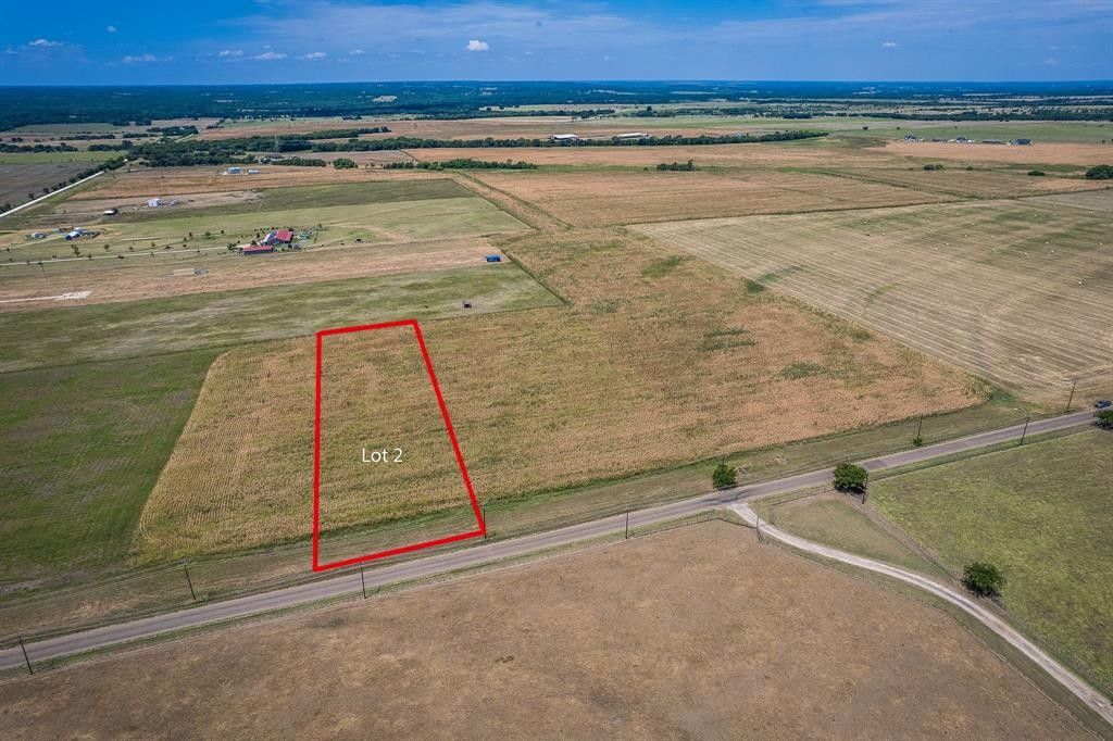 2 acres in Ellis County, Texas