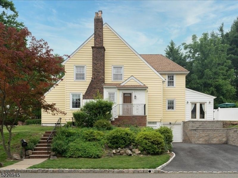 0.17 acres in Essex County, New Jersey