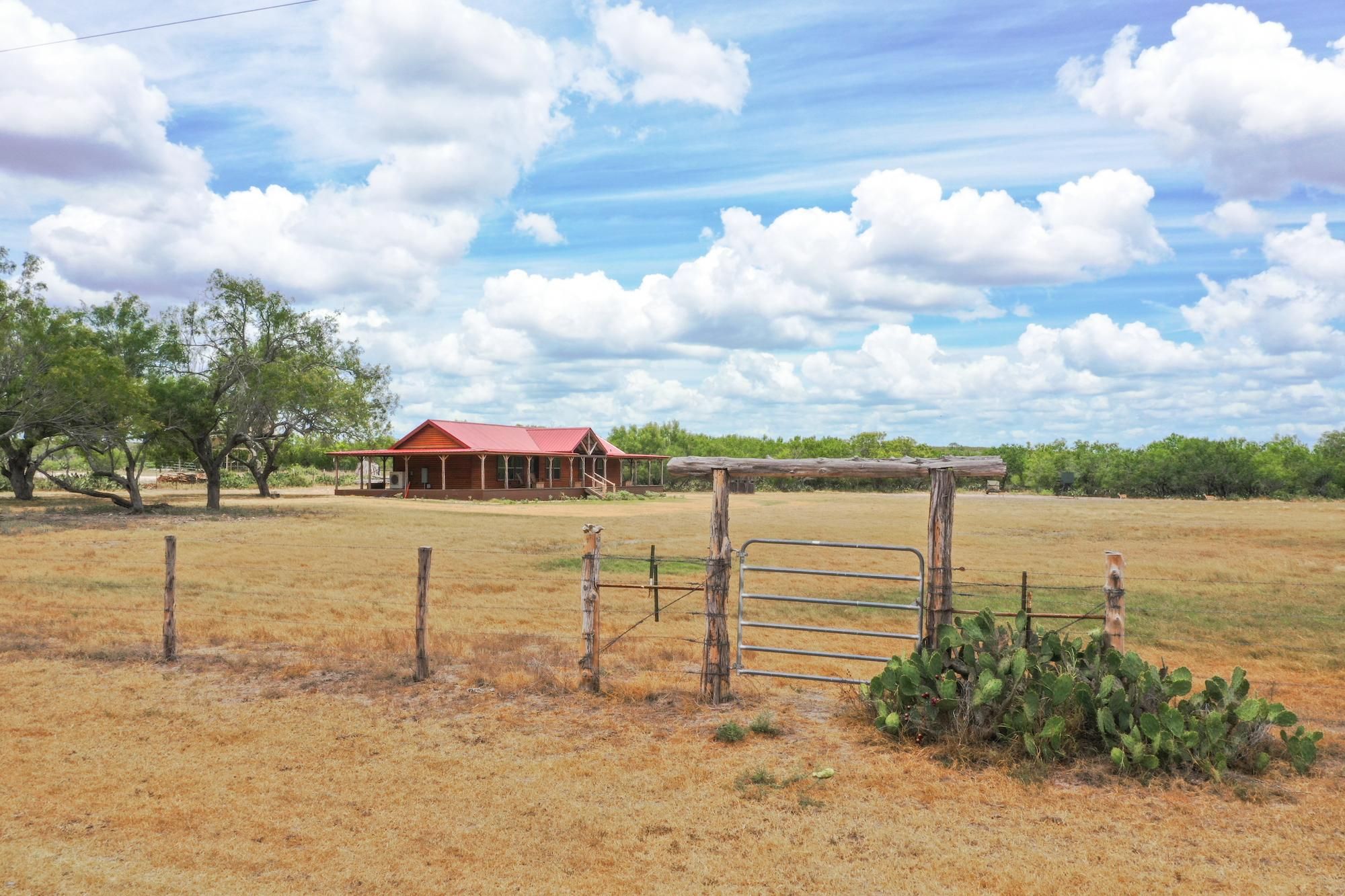 959 acres in Duval County, Texas