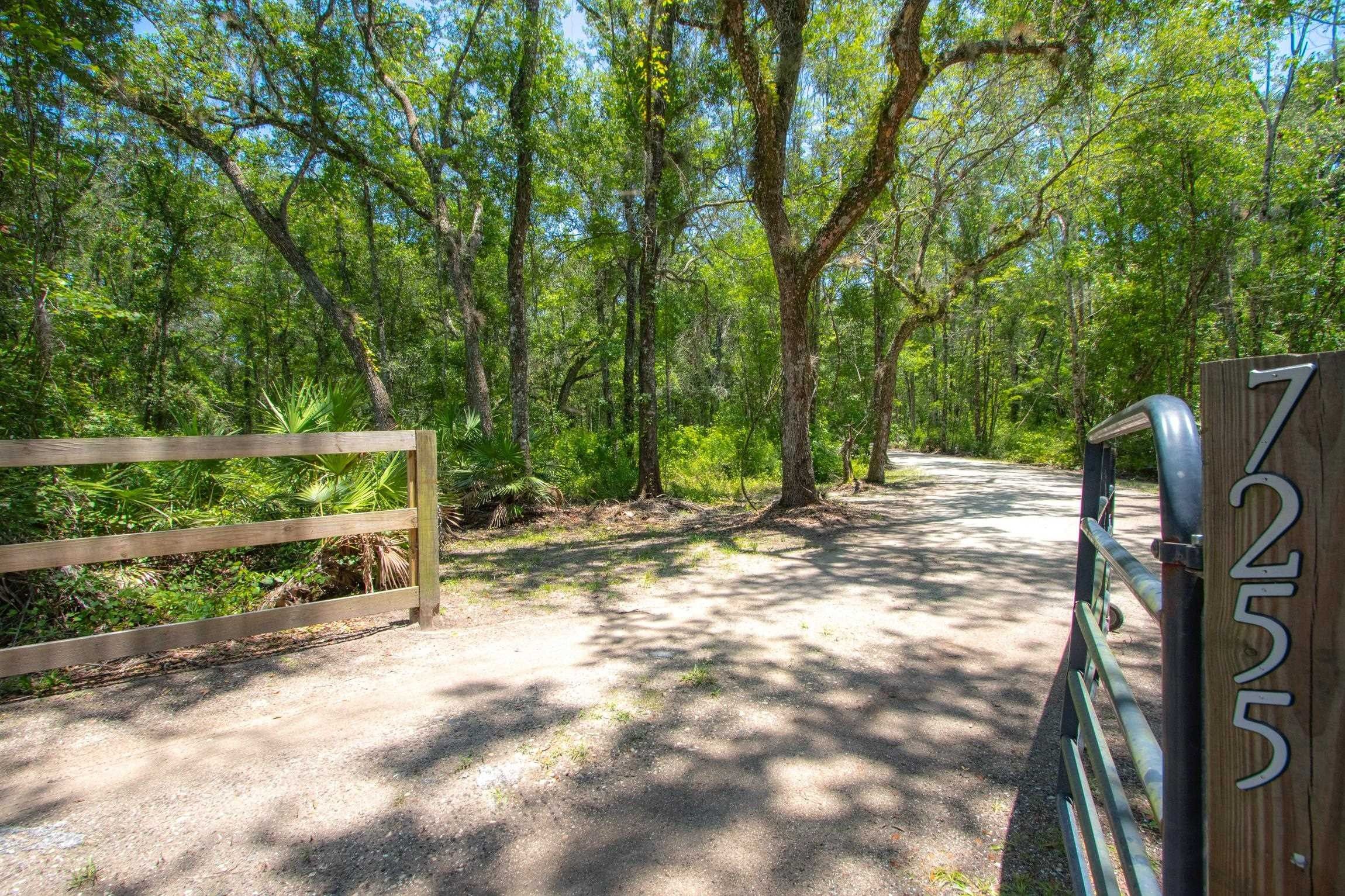 10 acres in Saint Johns County, Florida