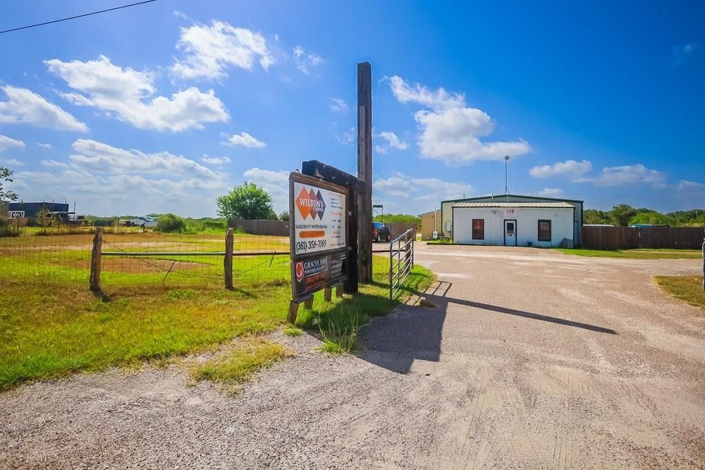 3.99 acres in Bee County, Texas