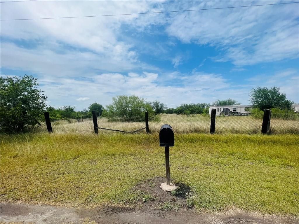 1.66 acres in Jim Wells County, Texas