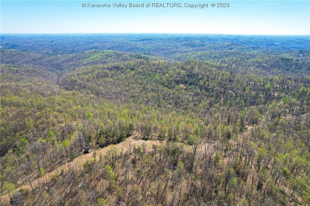 295 acres in Jackson County, West Virginia