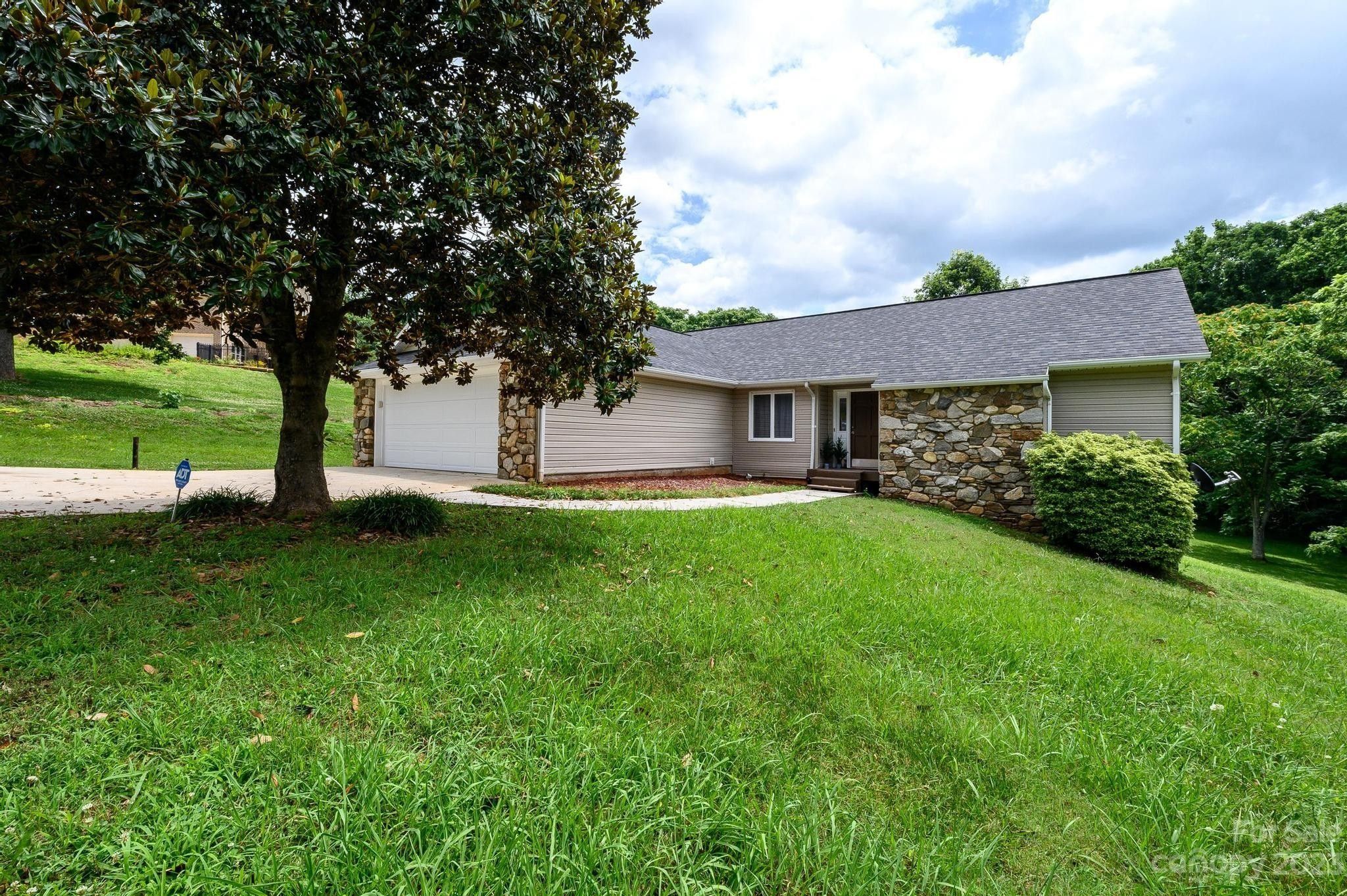 1.52 acres in Catawba County, North Carolina