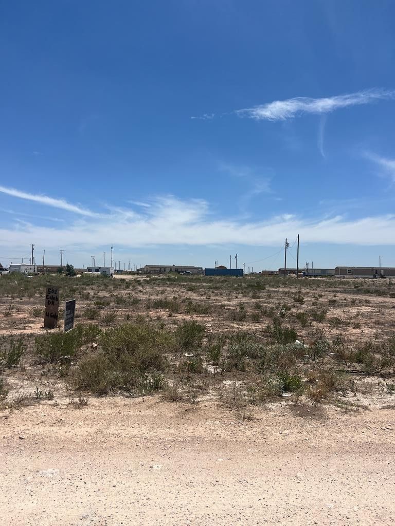 1.1 acres in Crane County, Texas