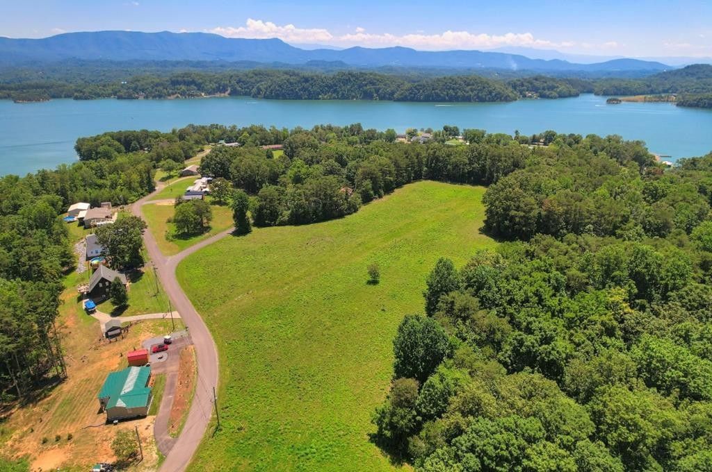 17.1 acres in Jefferson County, Tennessee