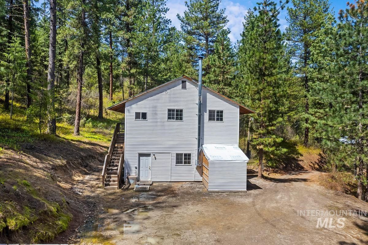 2.3 acres in Boise County, Idaho