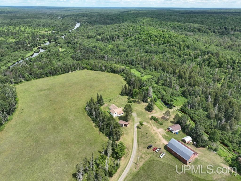 641 acres in Iron County, Michigan