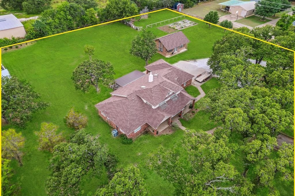 2.1 acres in Tarrant County, Texas