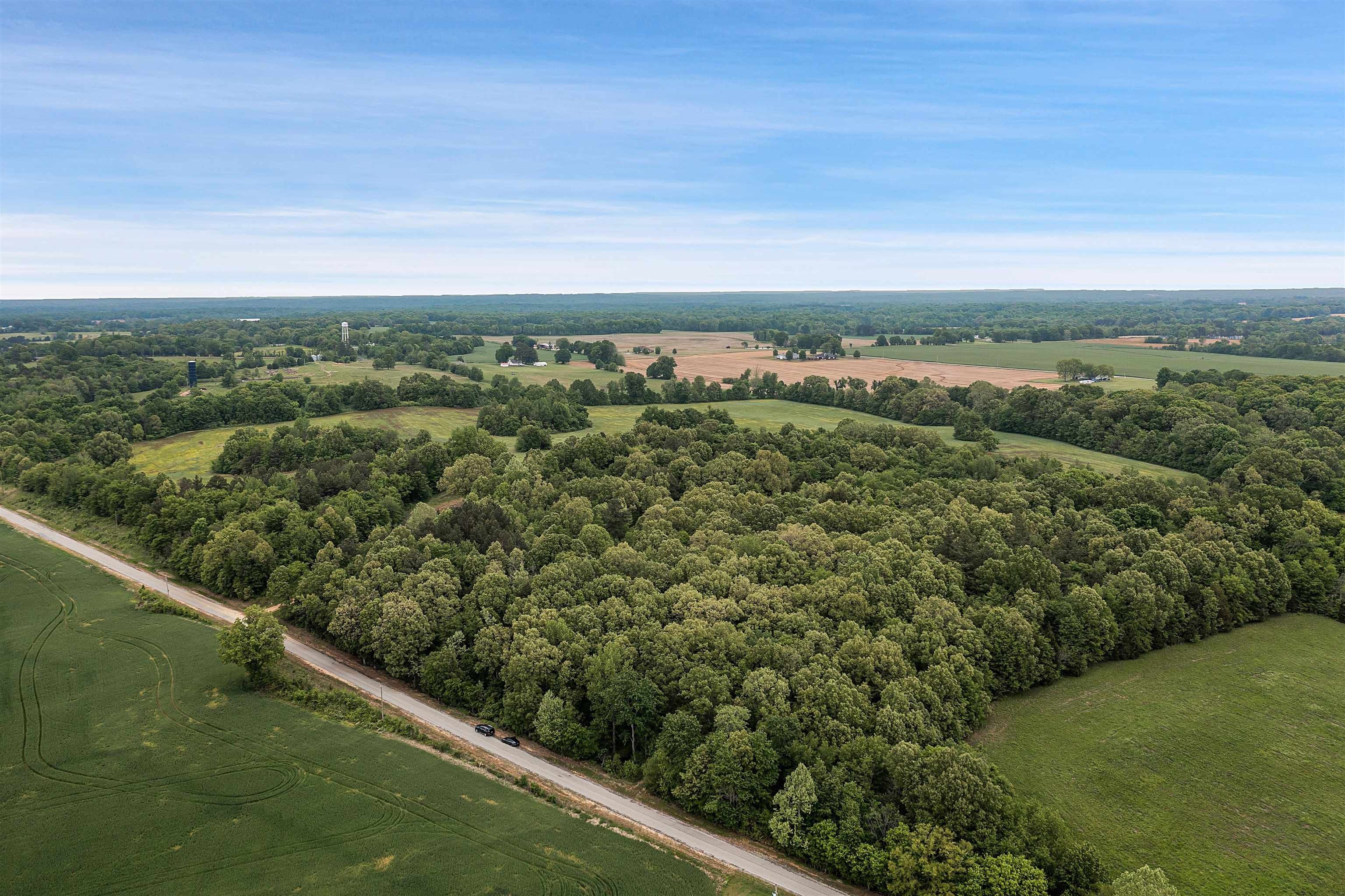 5.48 acres in Gibson County, Tennessee