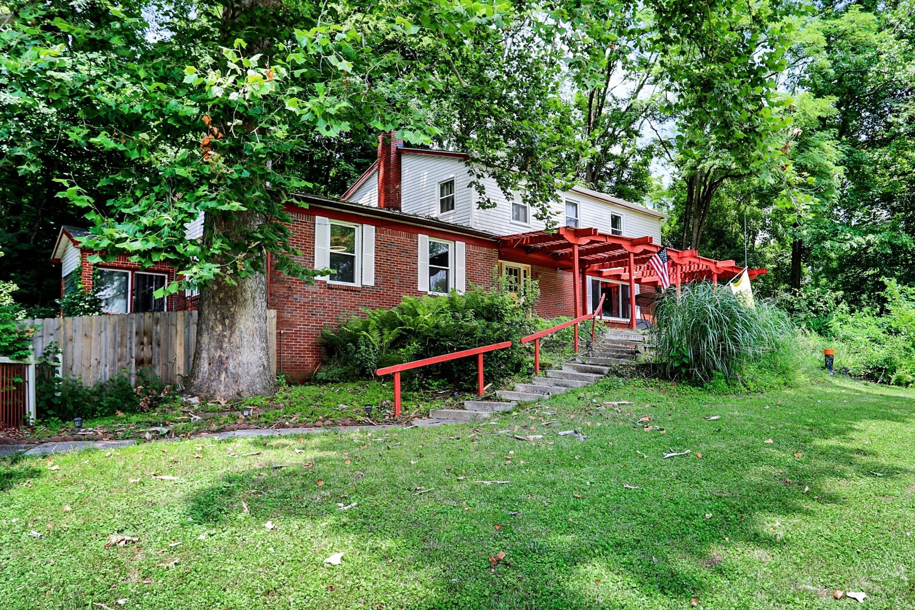 2.77 acres in County, Indiana