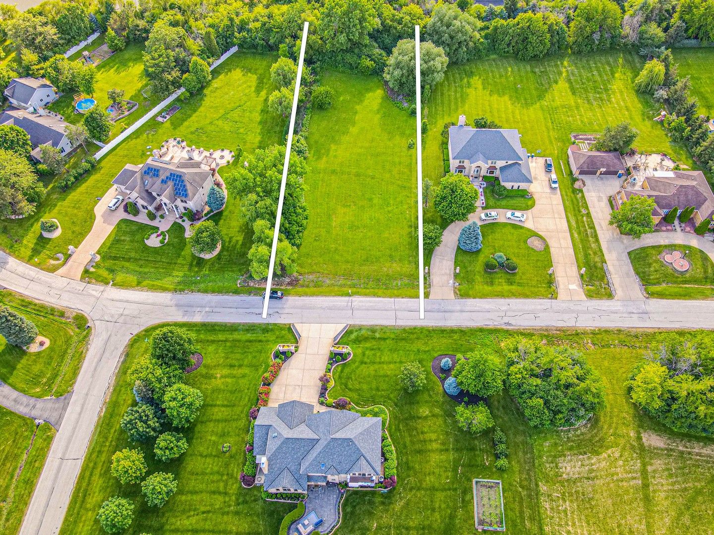 1 acres in DuPage County, Illinois