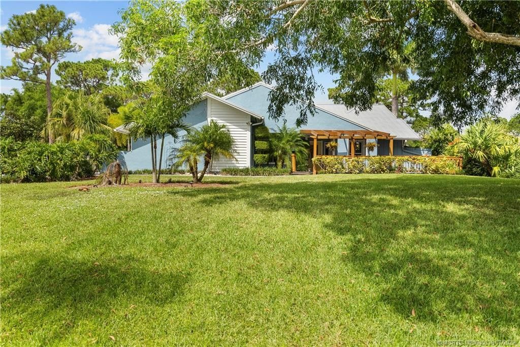 1 acres in Martin County, Florida