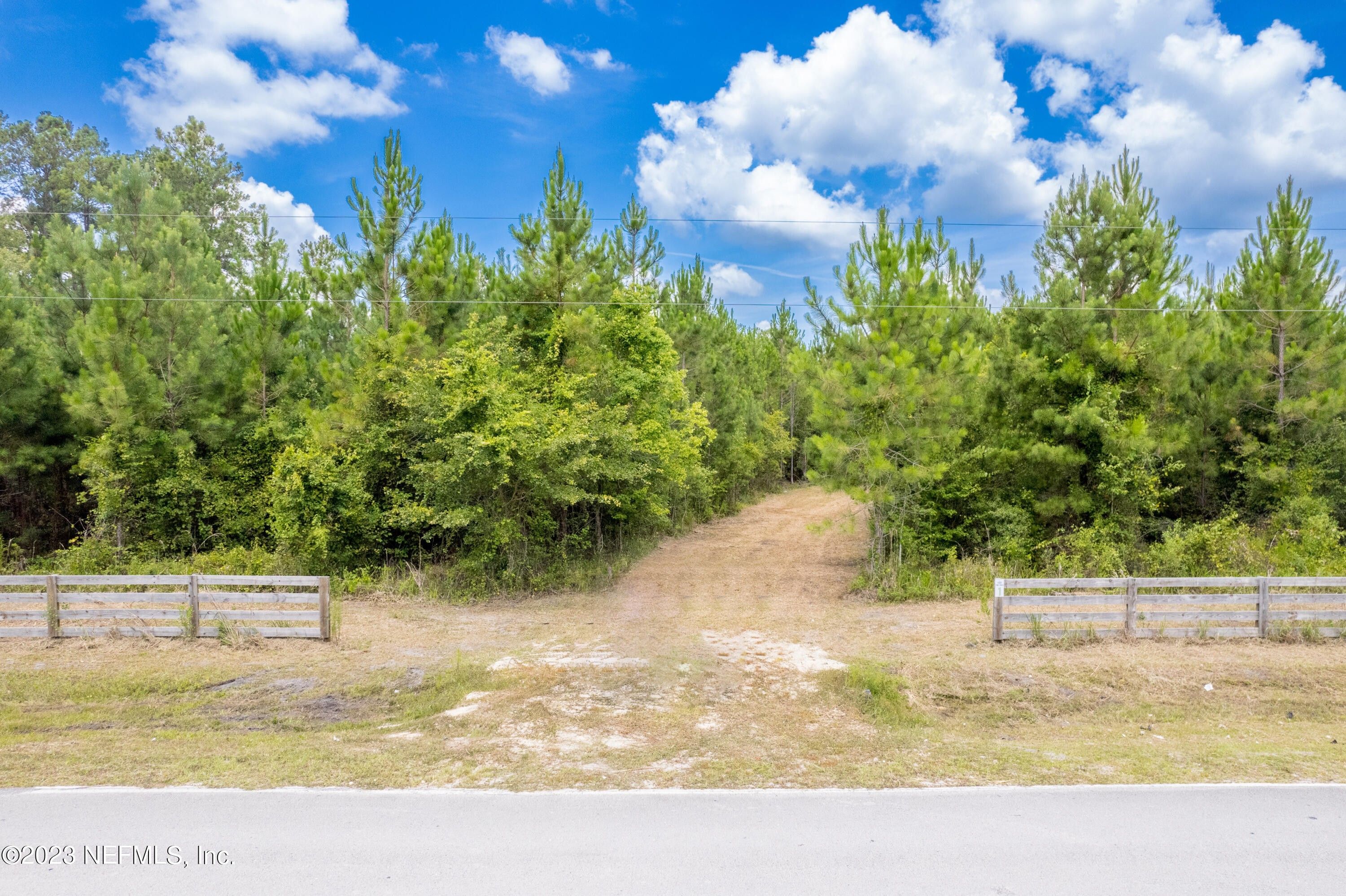 10.46 acres in Bradford County, Florida