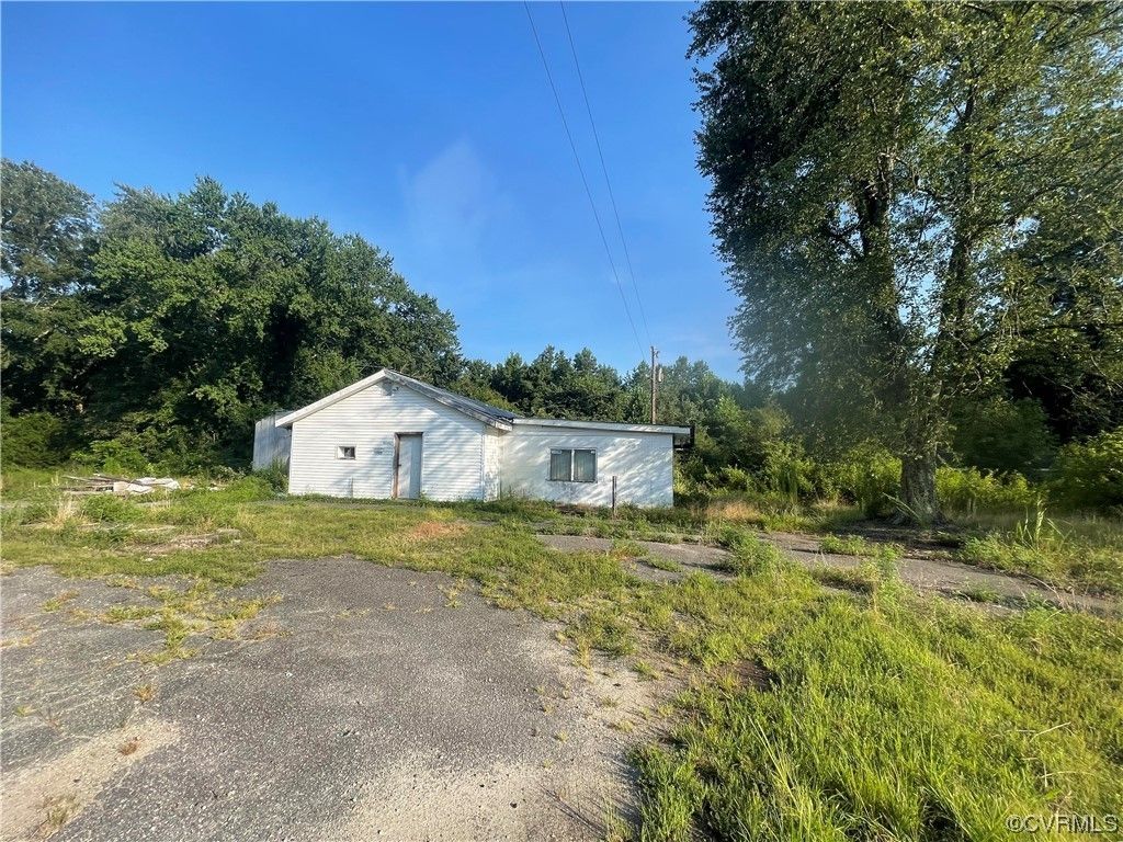 2 acres in Dinwiddie County, Virginia