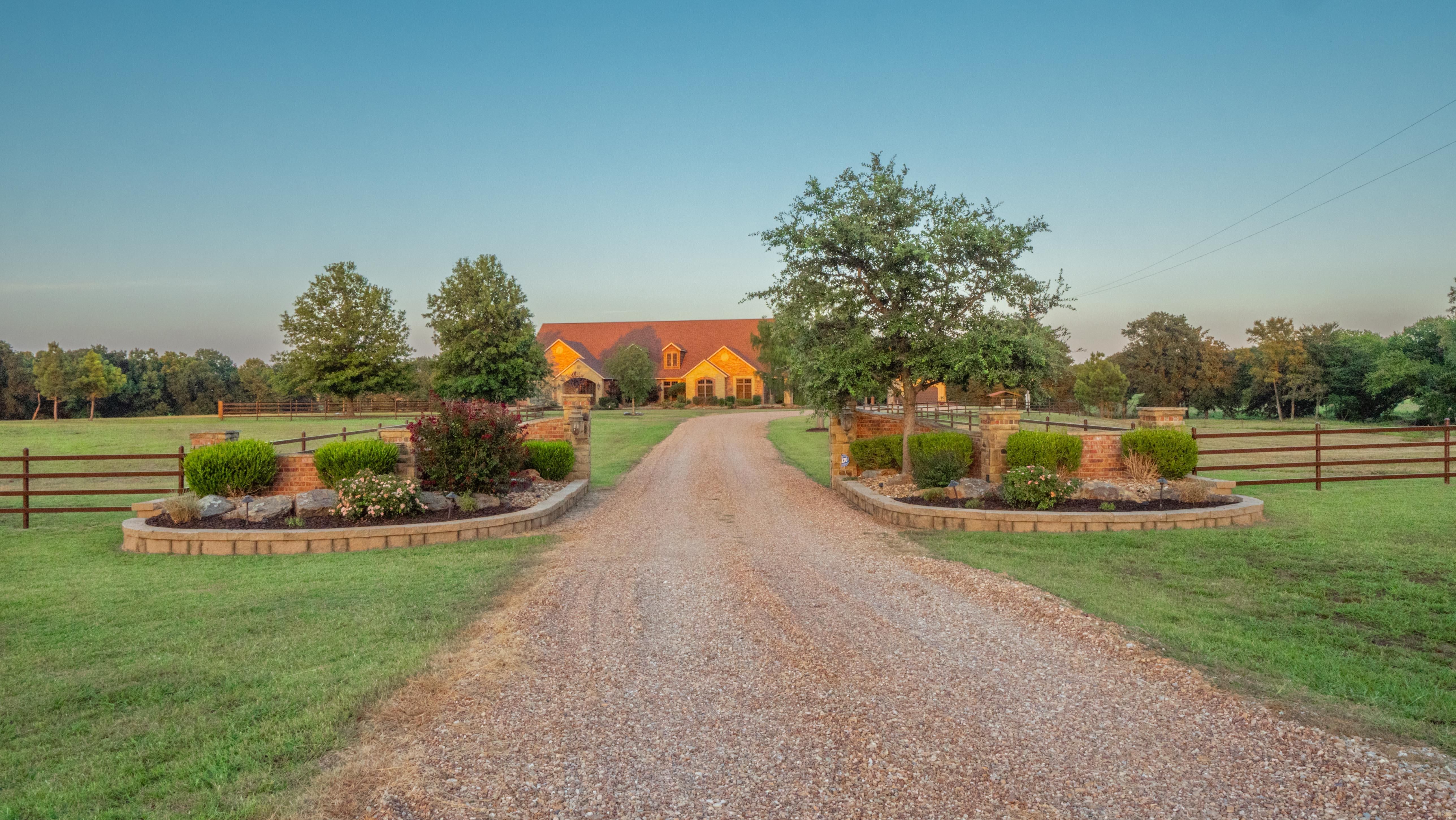 4927 N 389 RD, Stuart, OK 74570