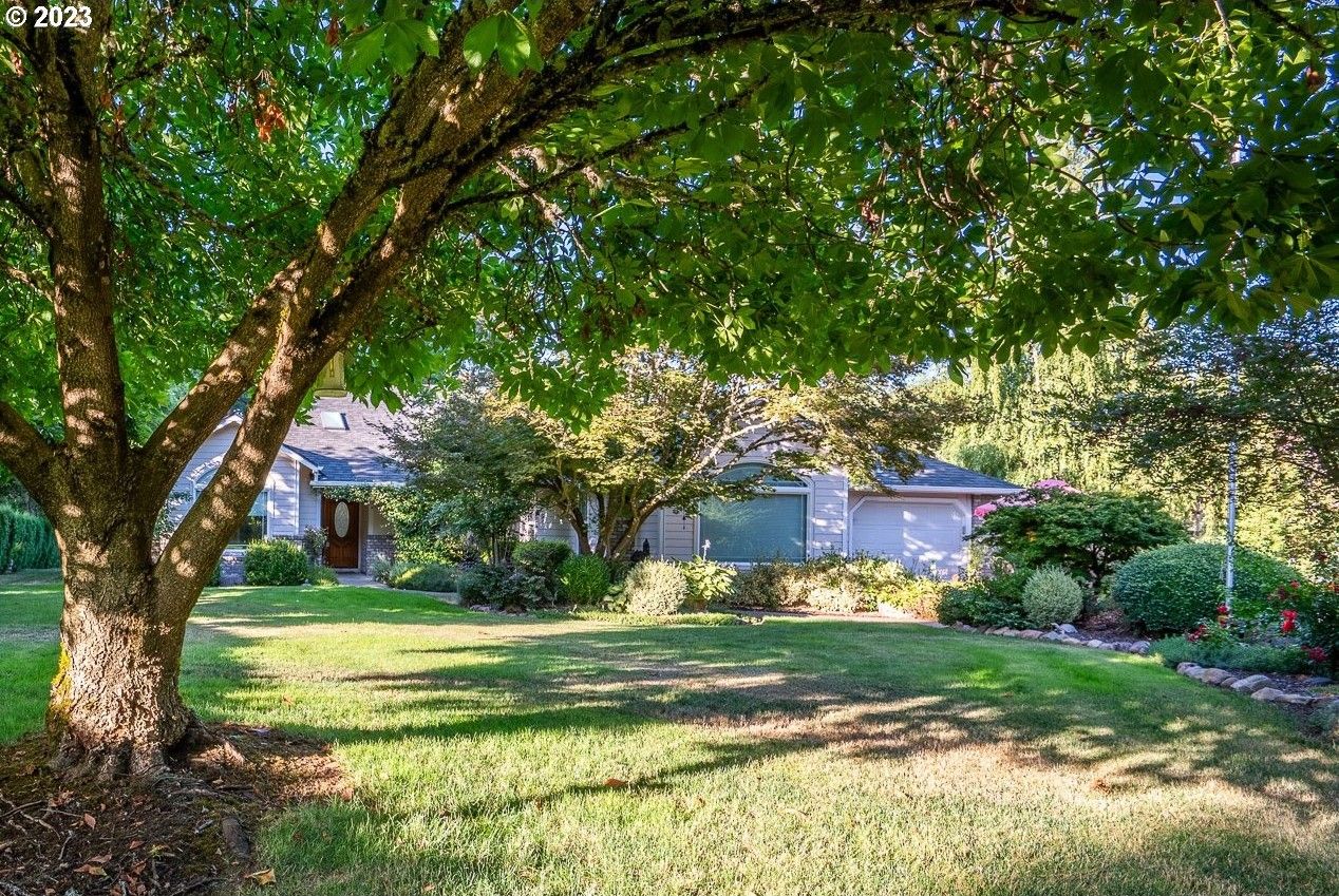 2 acres in Lane County, Oregon