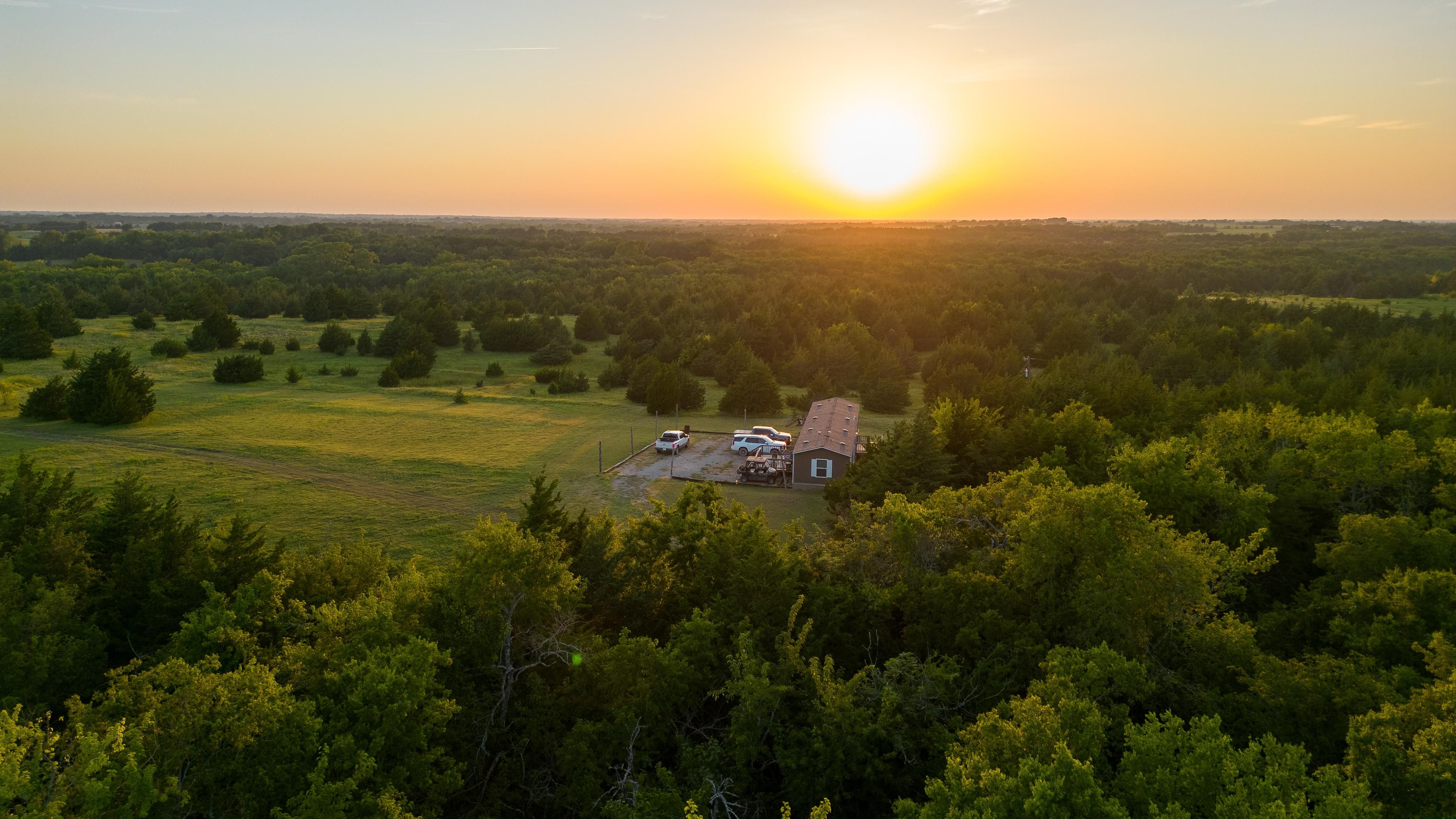 1001 County Road 2999, Windom, TX 75446 MLS 20402740