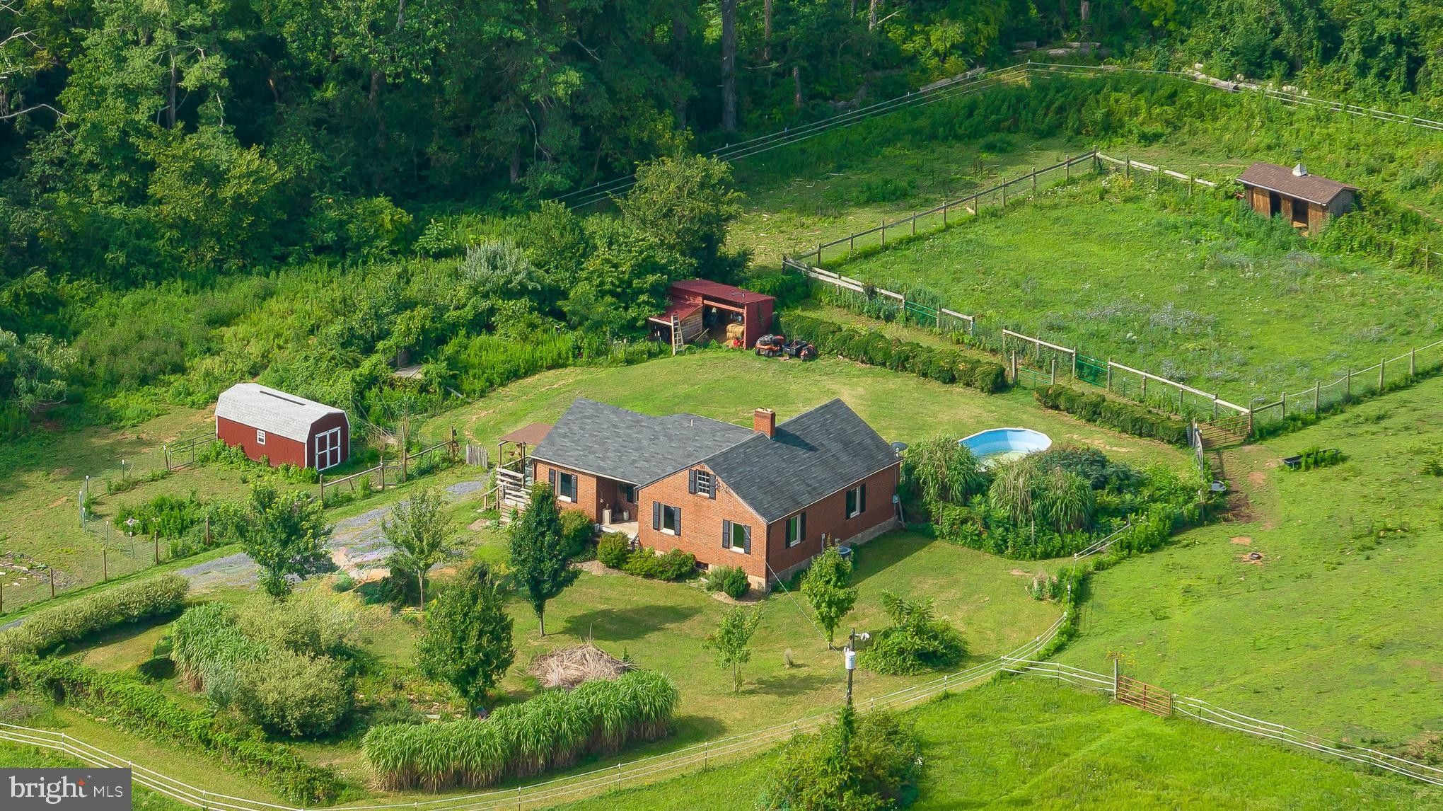 10 acres in Rappahannock County, Virginia