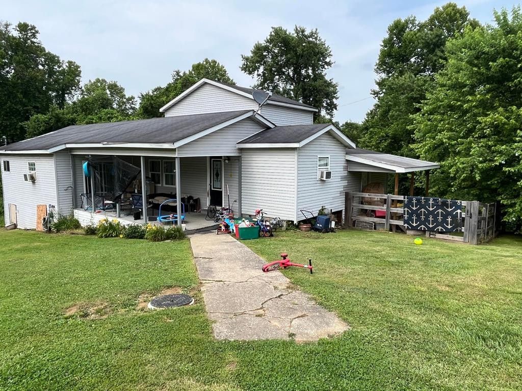 1 acres in Lawrence County, Kentucky