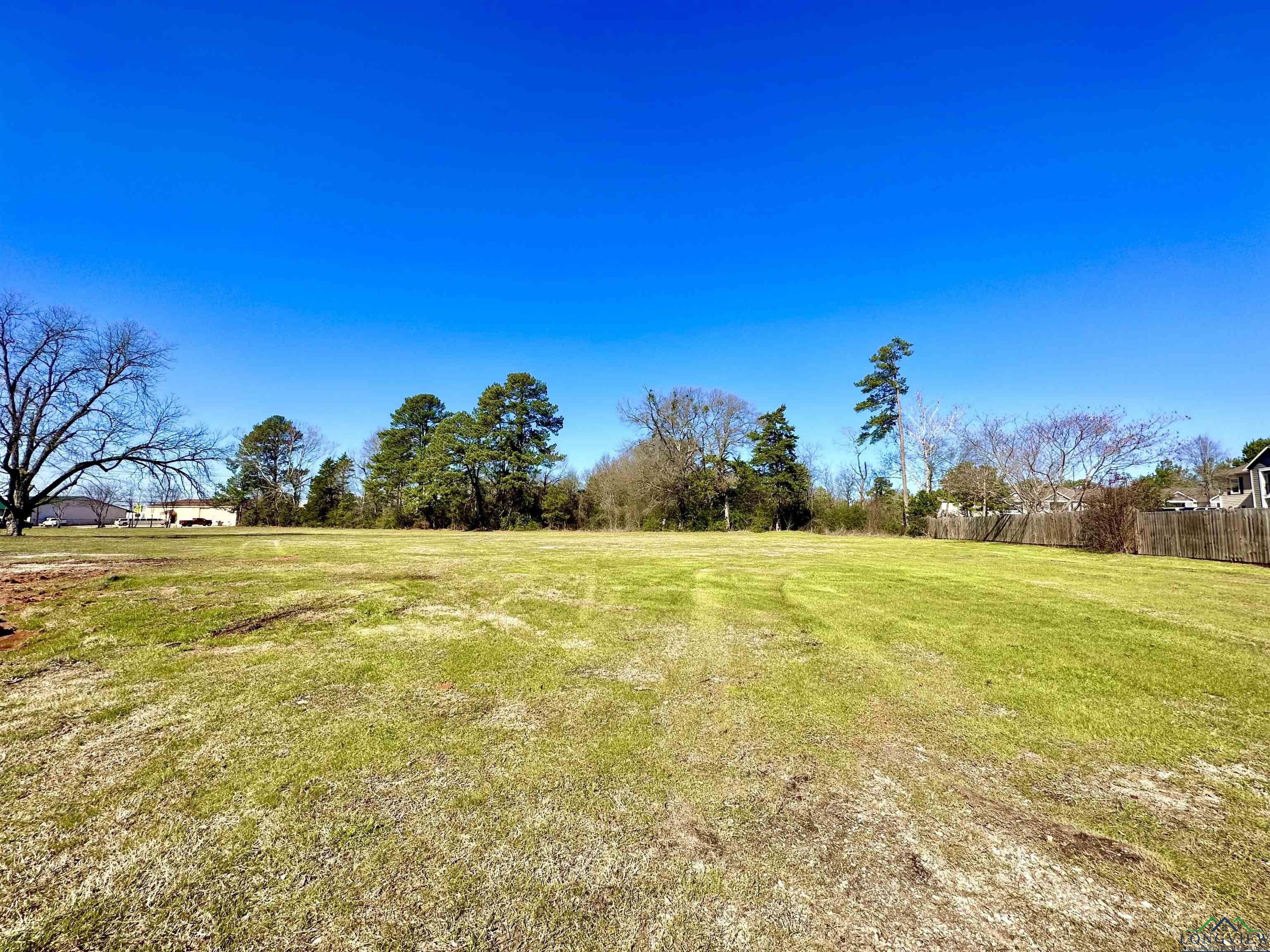 2.94 acres in Gregg County, Texas