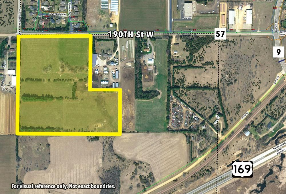 32 acres in Scott County, Minnesota