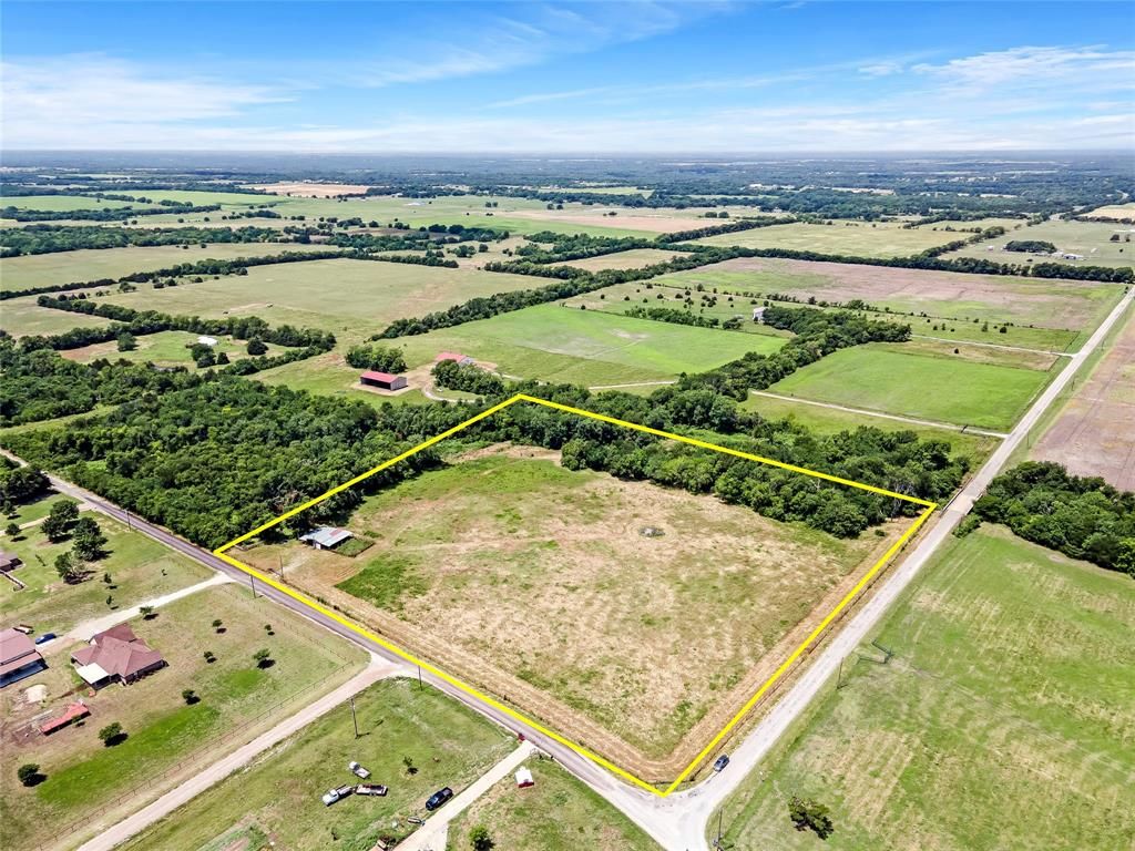 10 acres in Grayson County, Texas