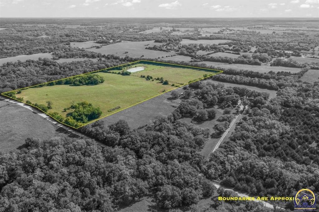 25 acres in Jefferson County, Kansas