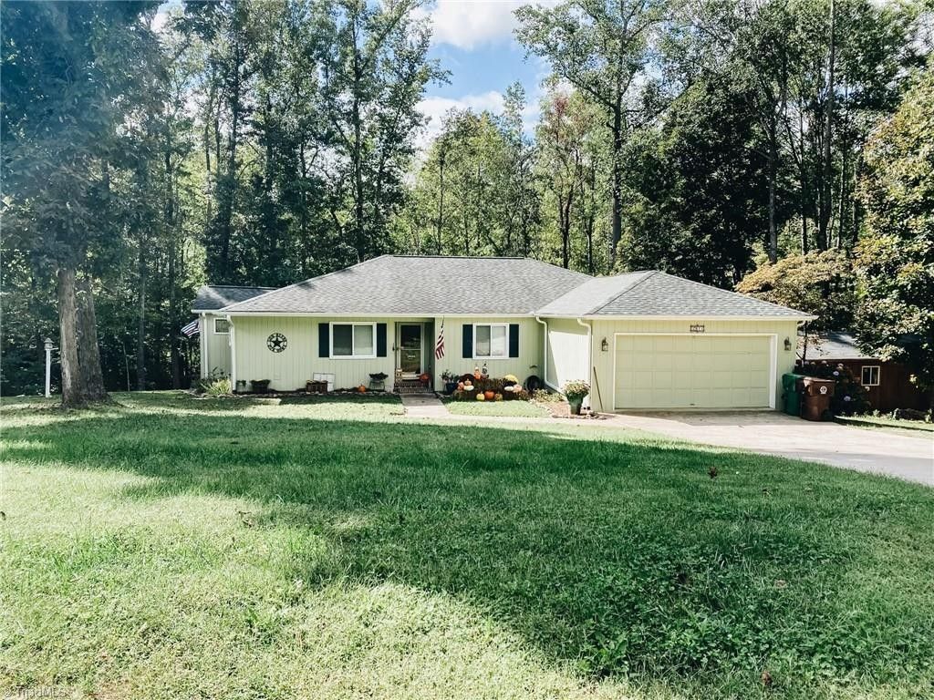 1.6 acres in Randolph County, North Carolina