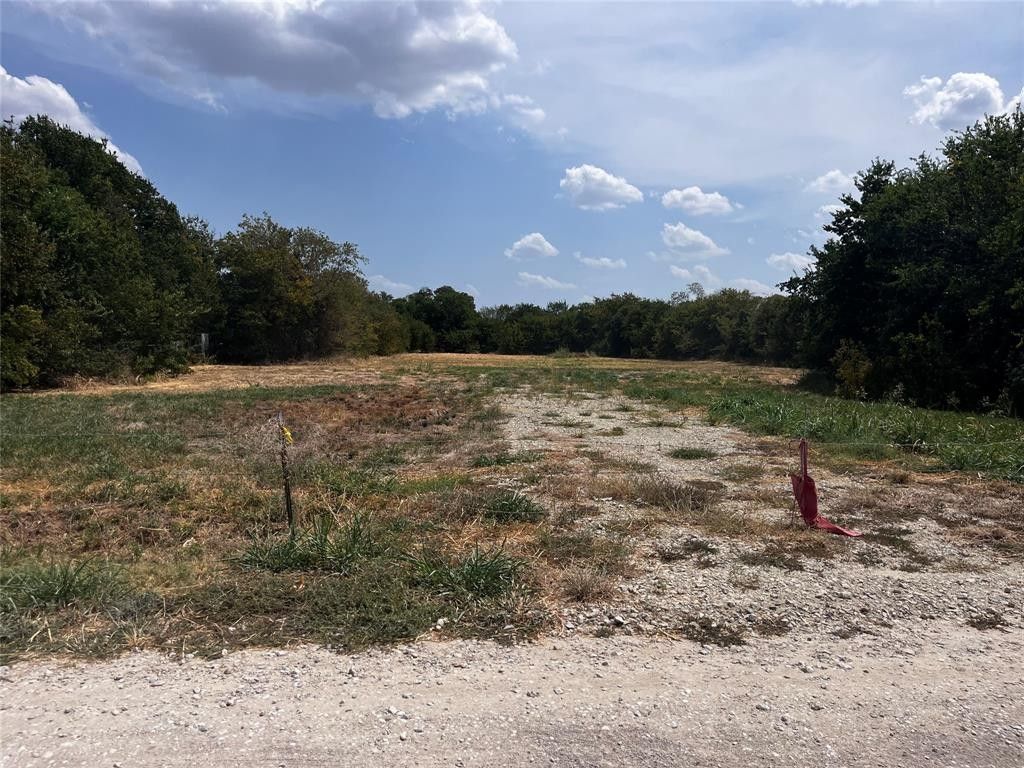 2.09 acres in Van Zandt County, Texas